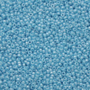 Miyuki rocailles Perlen 15/0 - Opaque light blue lustered 15-433